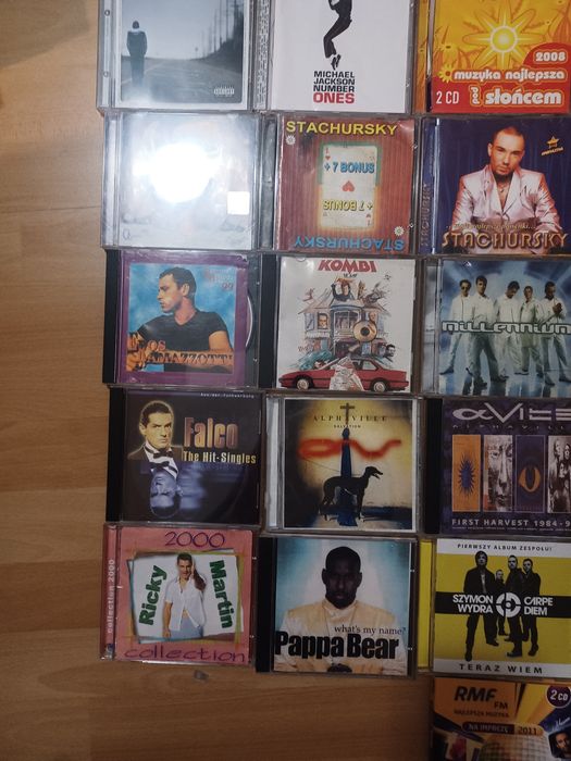 Zestaw 34 płyt cd.