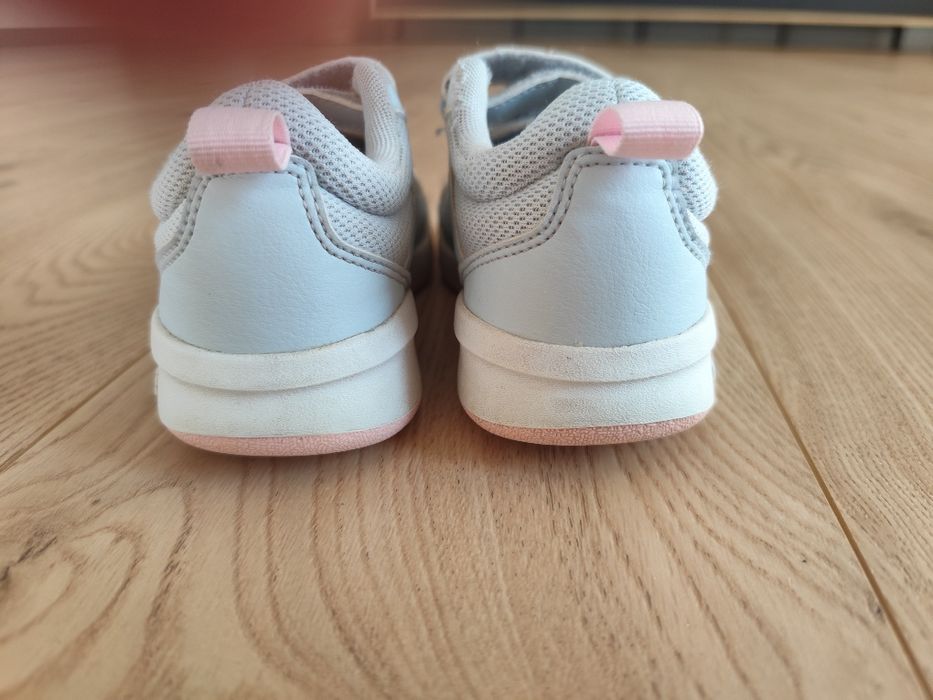 Buciki Adidas rozmiar 28