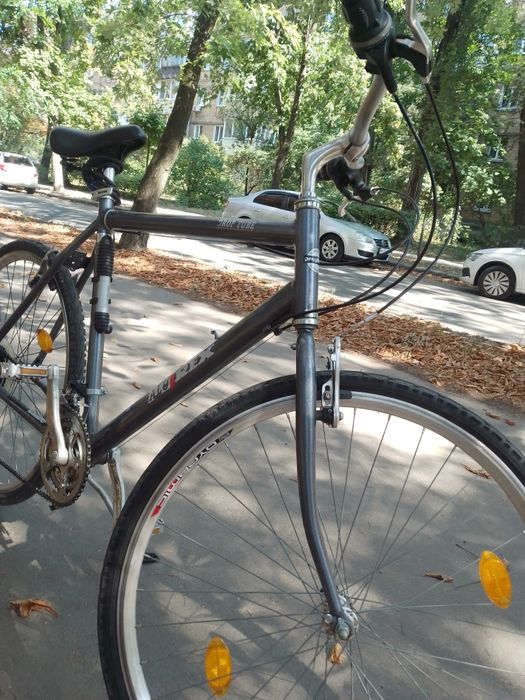 Продам АЛЮМИНЄВИЙ велосипед.