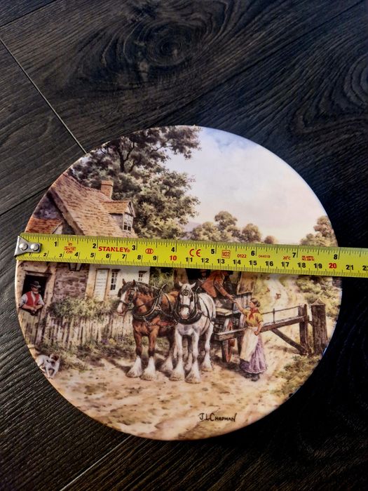 Talerze dekoracyjne Royal Doulton