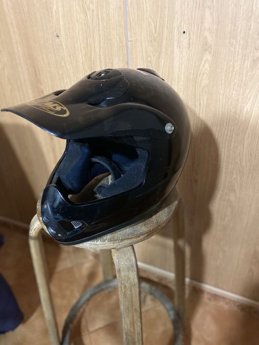 Capacete preto cms