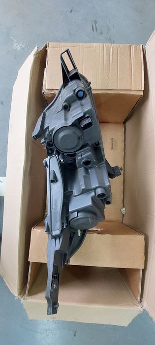 Ótica esquerda peugeot 2008