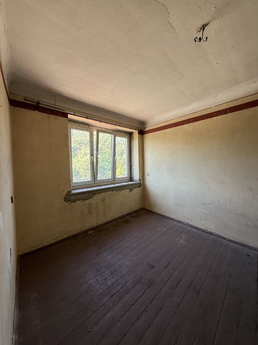 Sprzedam udział 1/8 w kamienicy ze wskazaniem na lokal 77 m² – Starachowice (Gotówka)