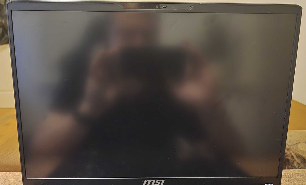 Laptop MSI Vector 16 HX Intel Core Ultra 9 RTX 5080 64 gb ram 4 tb nvme