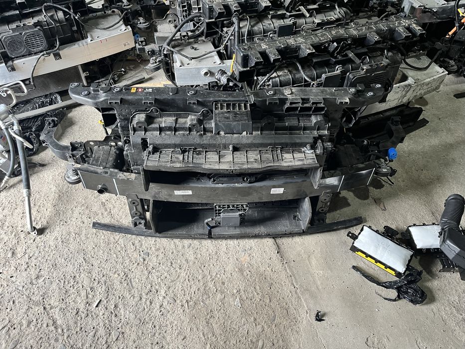 KIA NIRO2 EV 22-25р  установочна панель касета радіаторів телевізор