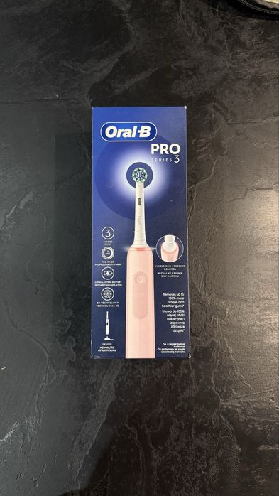 Szczoteczka elektryczna Oral-B PRO Series 3 różowa