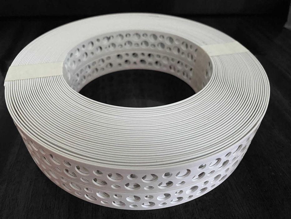 Уголок штукатурный универсальный из ПВХ