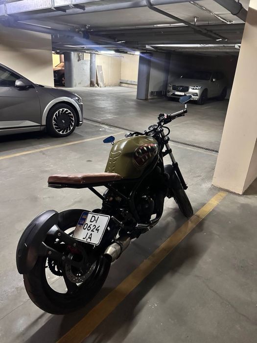 Yamaha XJ600 600cc Cafe Racer / Кастом / Мотоцикл