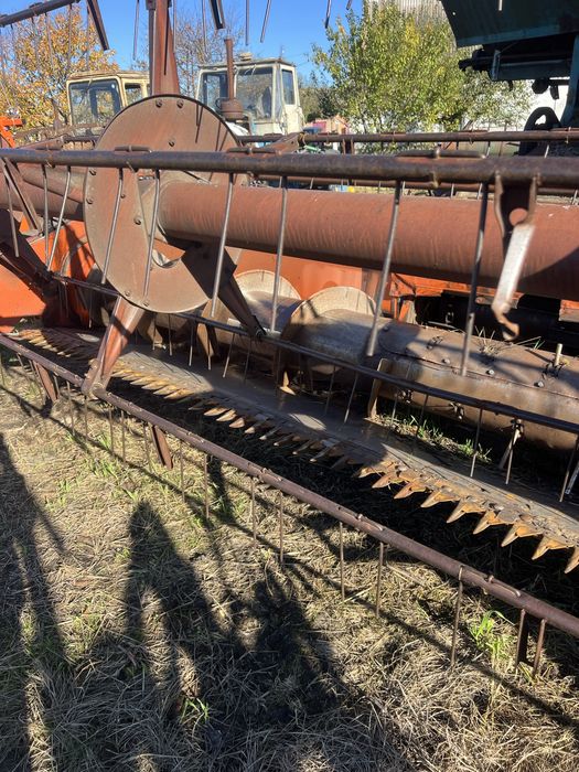 Продам комбаїн інісеє