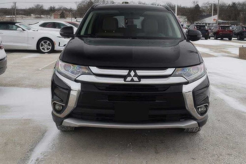 Mitsubishi Outlander SEL      2016