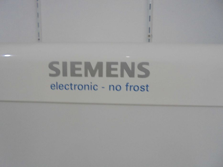 Frigorifico - SIEMENS / Bom estado / Com garantia