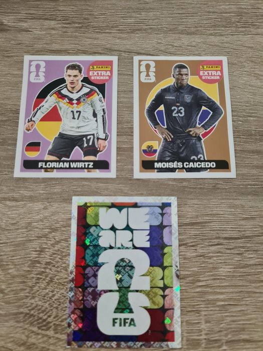 2 cartas legends com 1 carta grátis