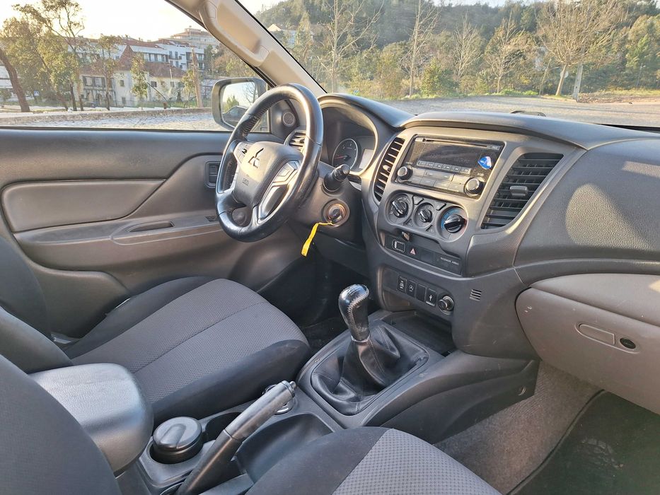 Mitsubischi l200 king Cab 4x4  iva dedutivel