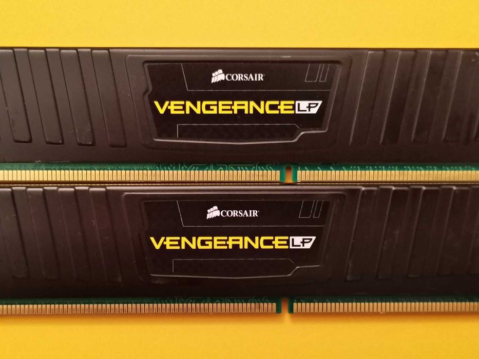 DDR3 8GB CoRsaiR VengeAnce 12800 -Komputer
