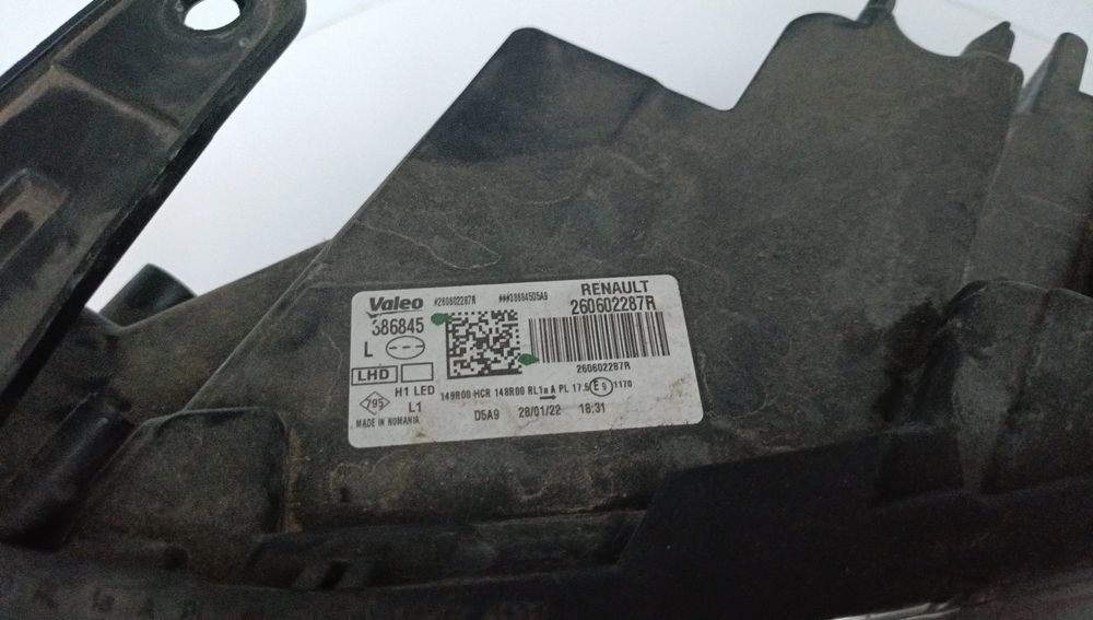 Ótica / farol esquerda DACIA Duster (HM_)