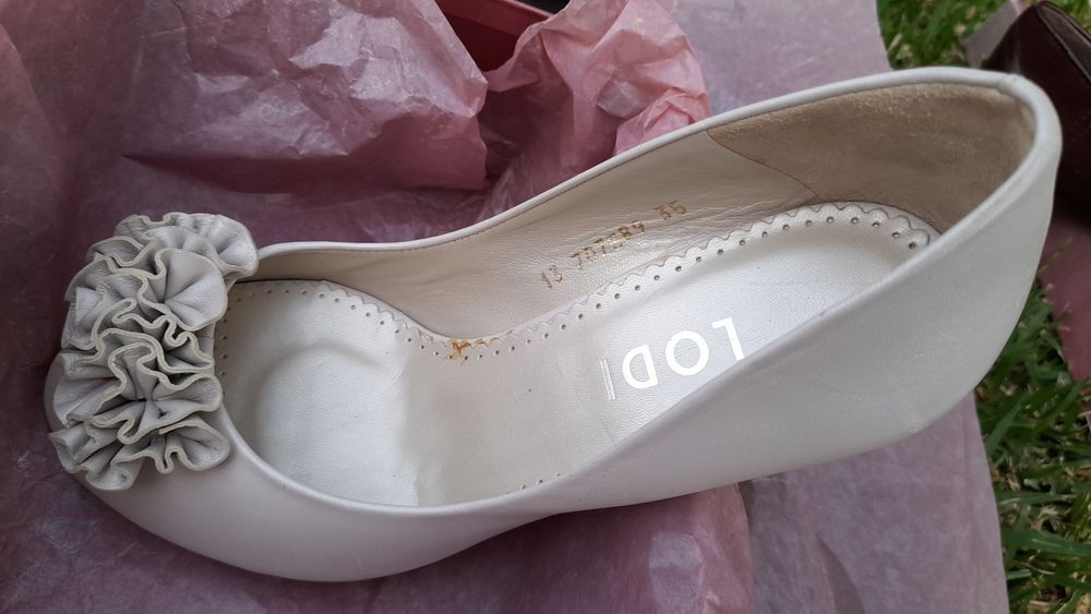 SAPATOS marca espanhola  "Lodi" noiva / cerimonia ,branco perola 35 tu