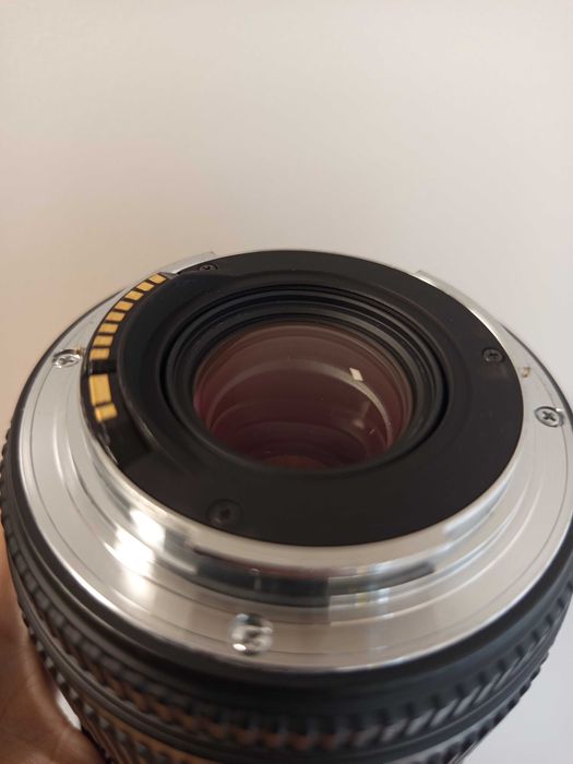 Objetiva Sigma DG HSM 12-24mm, f4,5-5,6 usada