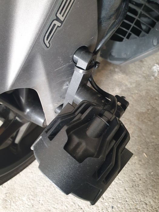Suporte farois auxiliares yamaha NMax125