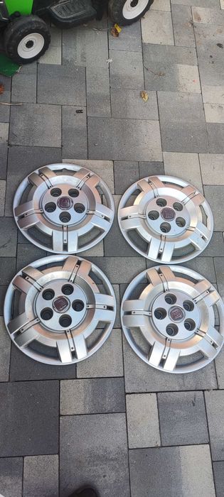 Oryginalne kołpaki Fiat 16 cali Kamper Ducato 4 szt