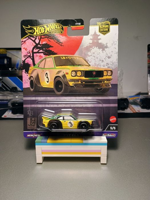 Hot wheels premium Mazda RX 3