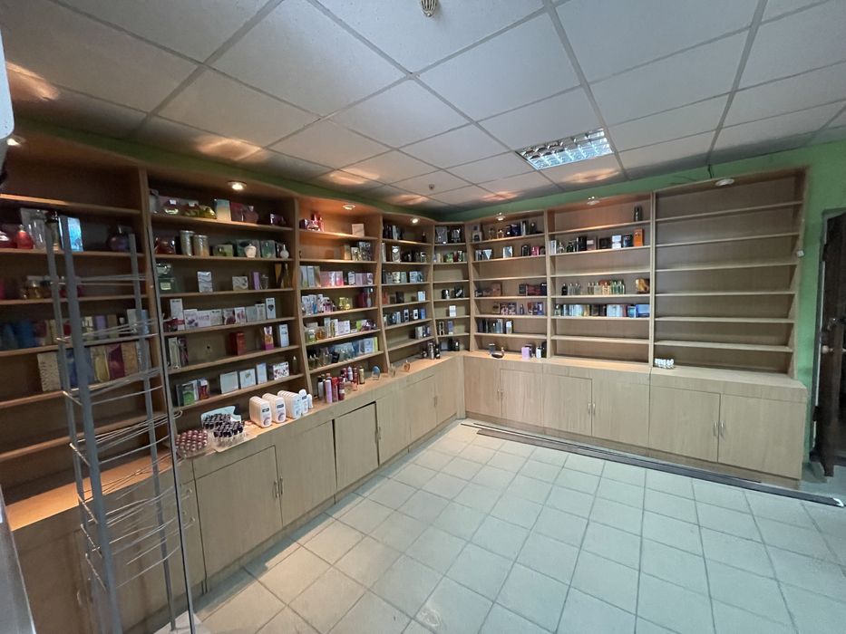 Торгові стелажі 1000грн