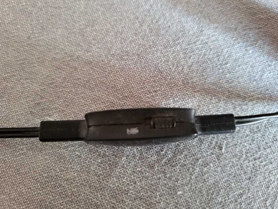 Headphones c/ Micro Plantronics Audio 355 Multimedia