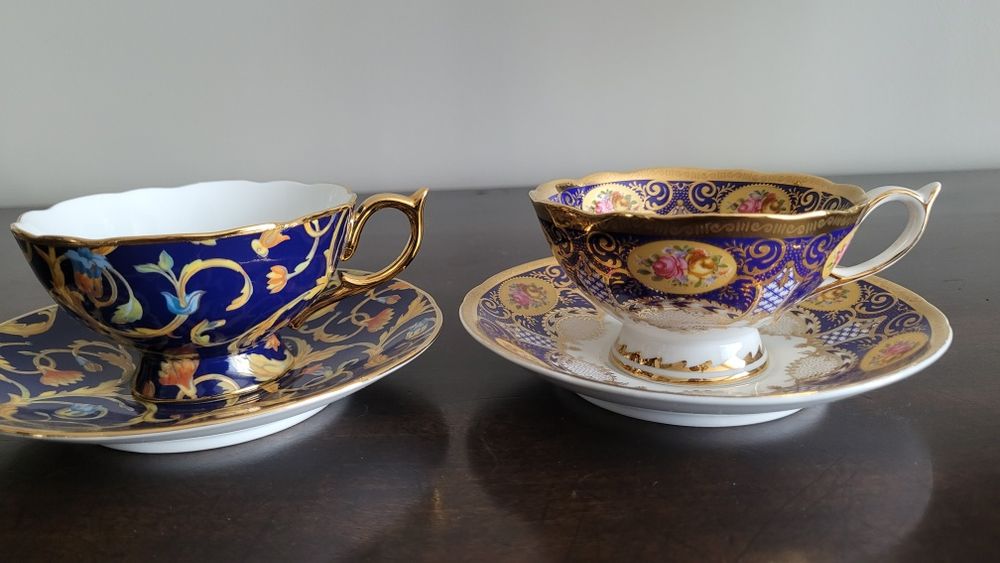 Dwie filiżanki porcelanowe