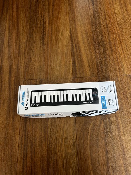 Teclado USB Alesis QMini32