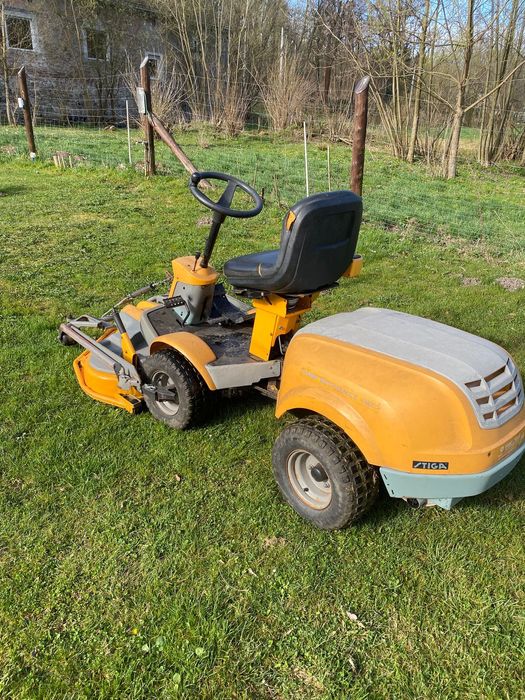 Stiga Park Residence 4WD Traktorek Silnik Honda