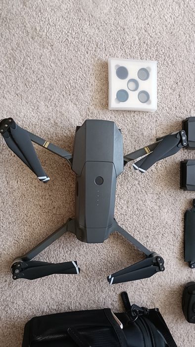 DJI Mavic PRO kit - (baterias em mau estado)