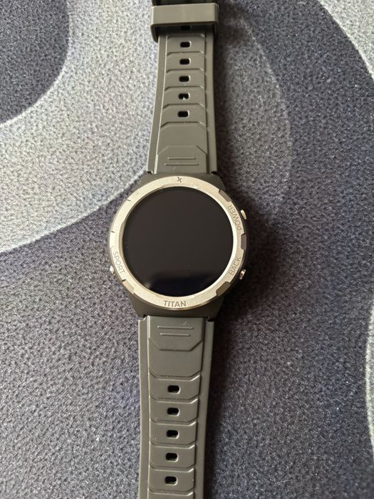 Smartwatch Valkiria Titan