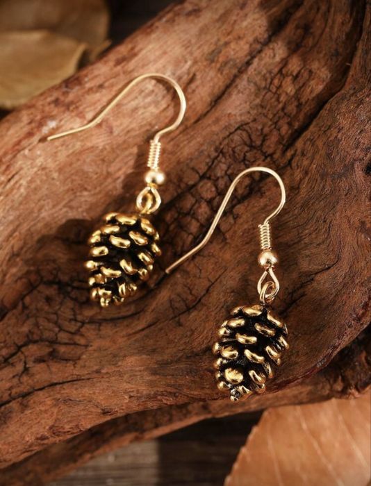 Brincos Pinha Dourada