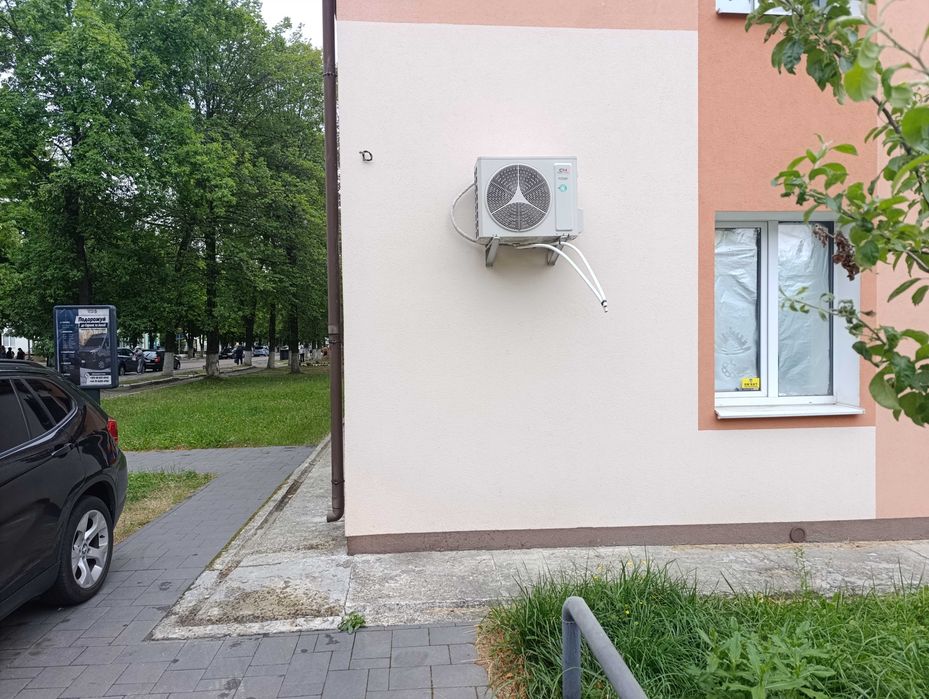 Комерційне приміщення на Грушевського