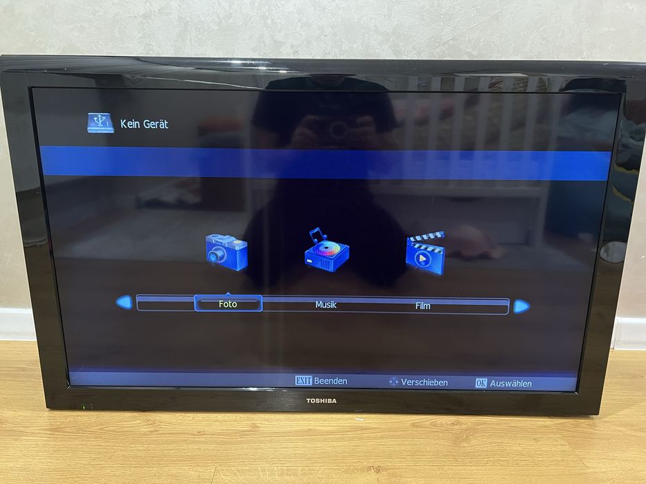 Телевізор TOSHIBA