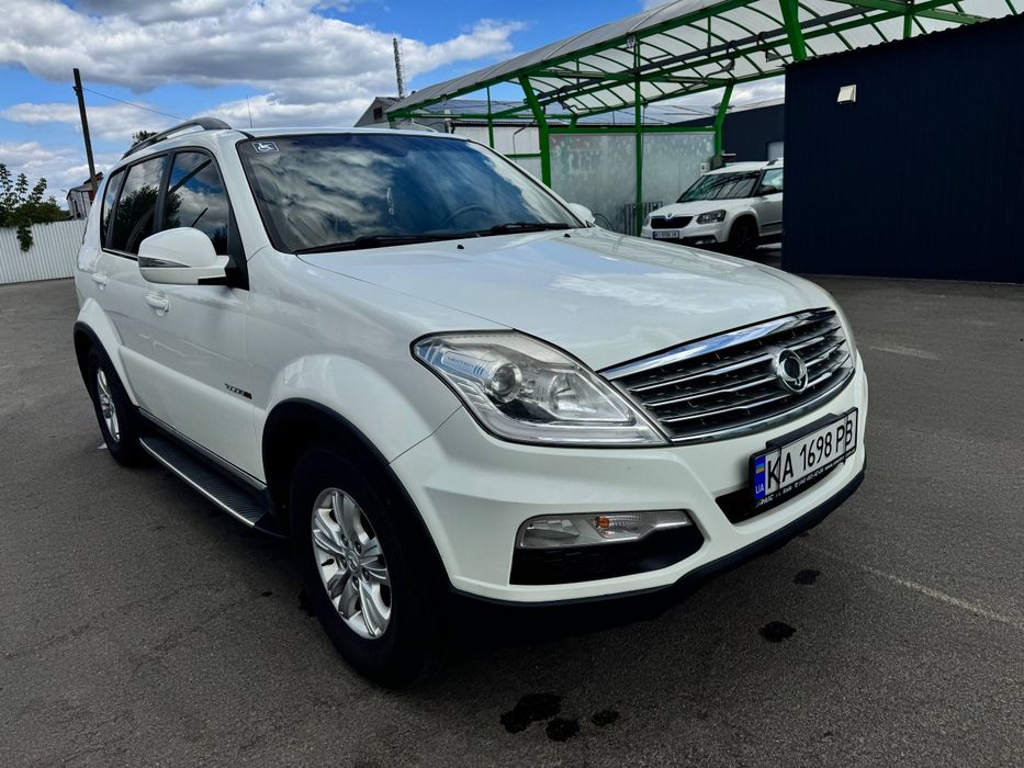 автомобіль SsangYong Rexton W 2012