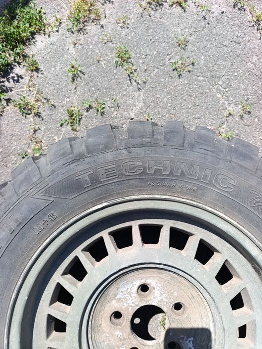 Автошина 215/65/16 б/в 1 шт.