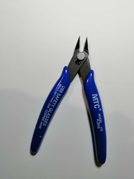 Діагональні кусачки