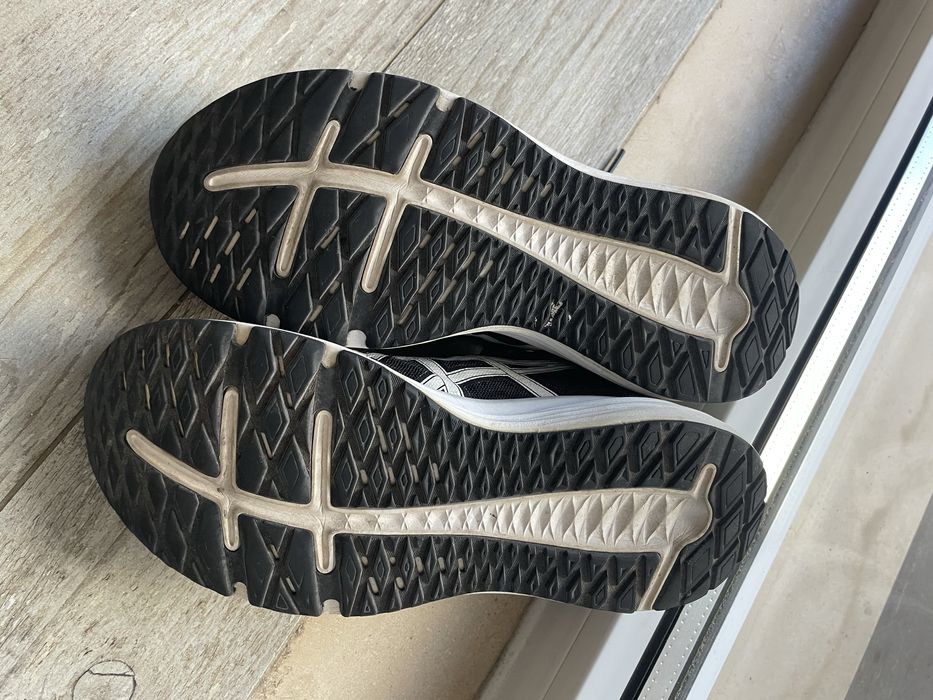 Ténis ASICS Patriot 12 Femininos – Pretos – Tamanho 38
