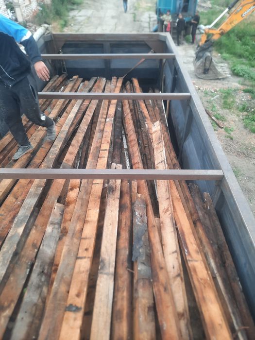 Брус / доска /  стропило / шифер / кирпич /плити дорожні