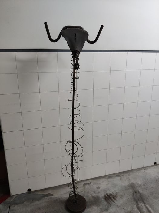 Vendo escultura " O Touro "