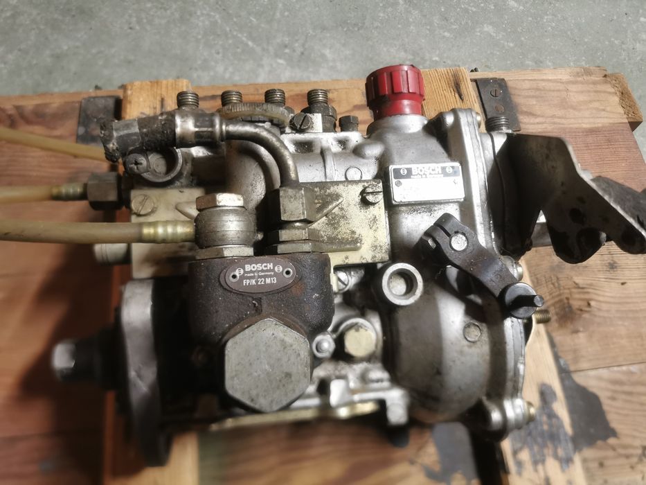 Pompa wtryskowa mercedes w 115