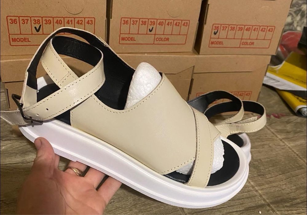 Босоніжки 36 розмір