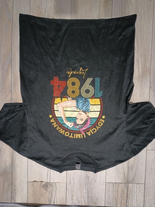 Nowy t-shirt damski JHK