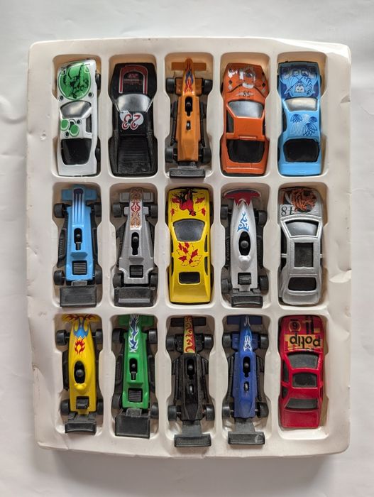 Set of 15 miniature sports cars and Formula 1 cars from the "Motor Wheels" collection