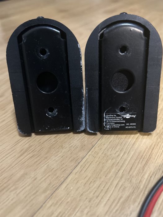 Suportes de colunas de som