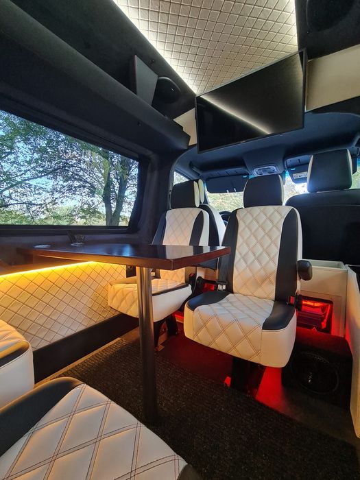 Mercedes sprinter VIP przewóz osób transfery LOTNISKO transport koncer