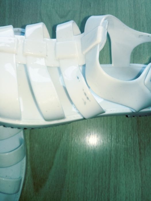 Plastikowe sandalki roz.40