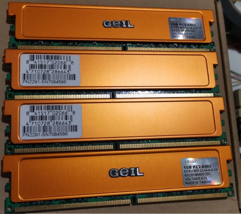 -4GB- 4x1Gb GEIL DDR2 PC2-6400 RAM Memory64739670309507124