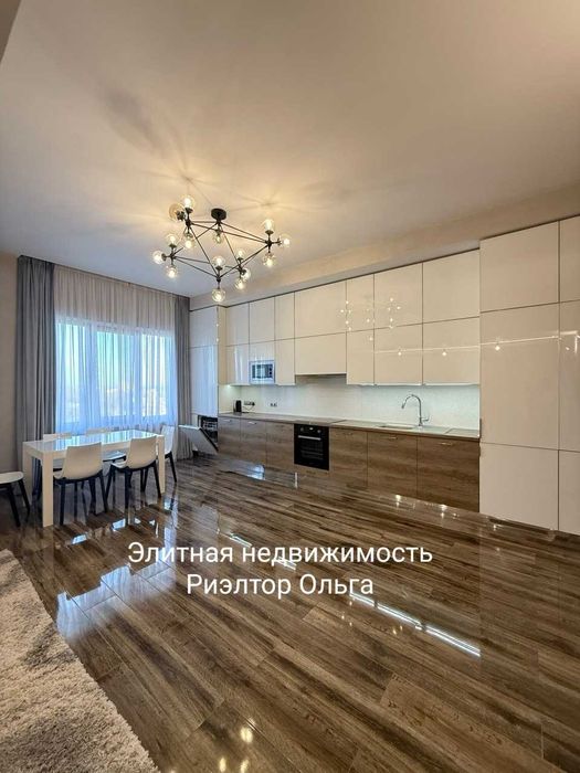 Сдам 2-ух спальную в ЖК "Ренессанс/ул.Базарная/Кировский сквер! 130 м!