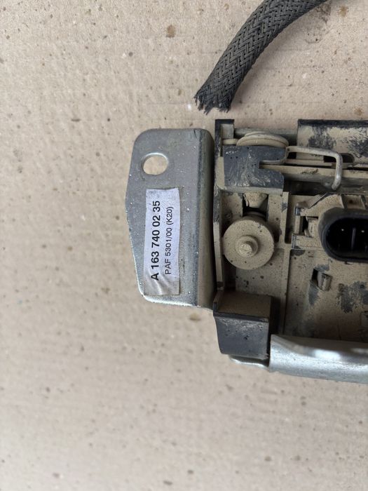 Замок МЛ Мерседес 163 ML Розборка замок дверки двері